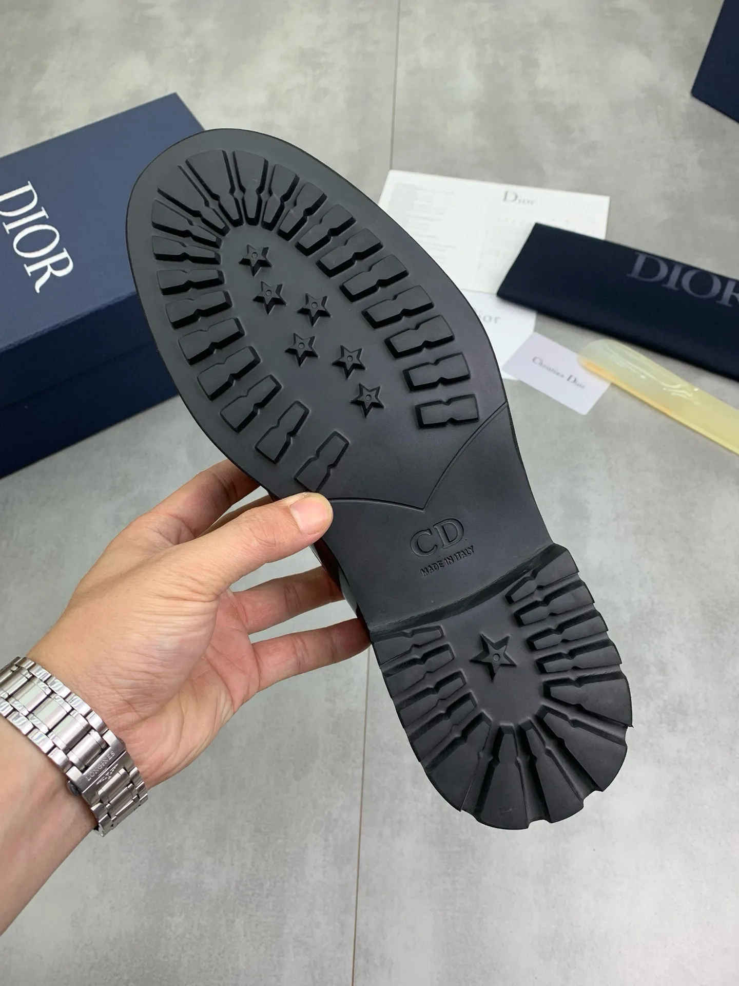 Factory price P860💰Original quality, top version🔱 DIOR——Dior Men's business casual leather shoes, top quality products. 1:1 shipment ⬆️Luxurious and noble👞All imported original brand fabrics, just to create a more comfortable wearing experience, upper: original selected open edge beaded calfskin ➕Top imported water-dyed full cow lining, original light and comfortable foam outsole ✔️Number: 39-44 (38.45 can be customized)